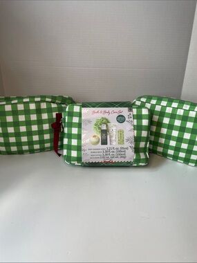 Fine time Limited  Holiday Bath & Body Care Set  3 pk bundles
